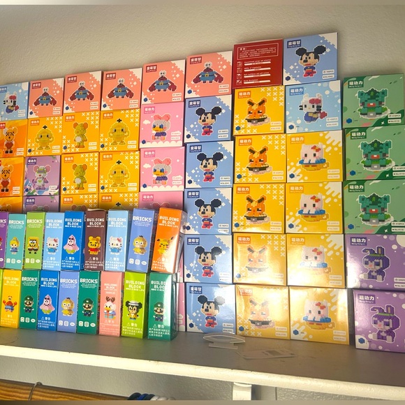 Bricks Cartoon Charachters - Picture 2 of 6